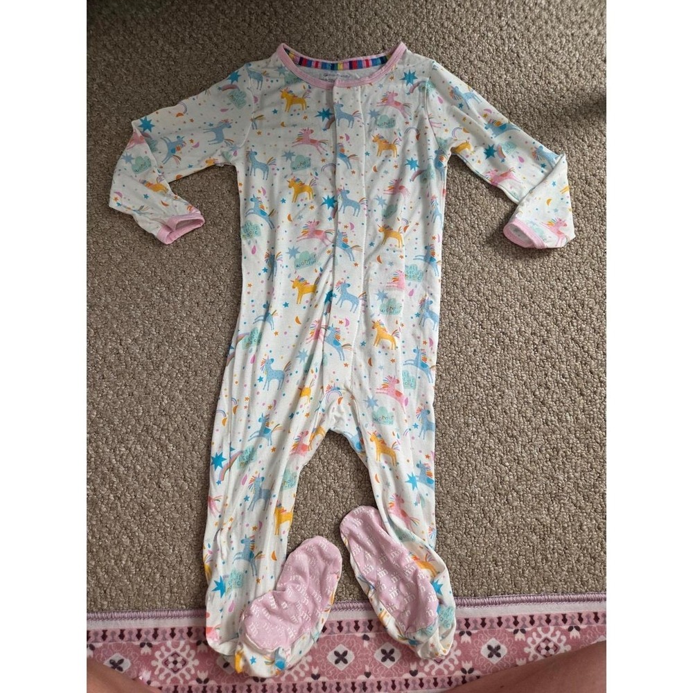 Magnetic me baby girl sleeper 12-18 mos
